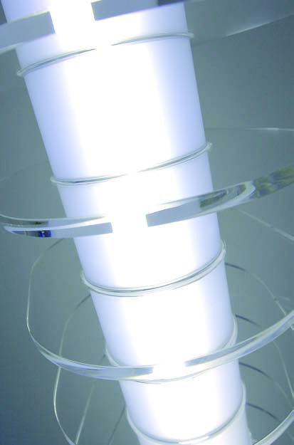 Designlampe aus transparentem Kunststoff